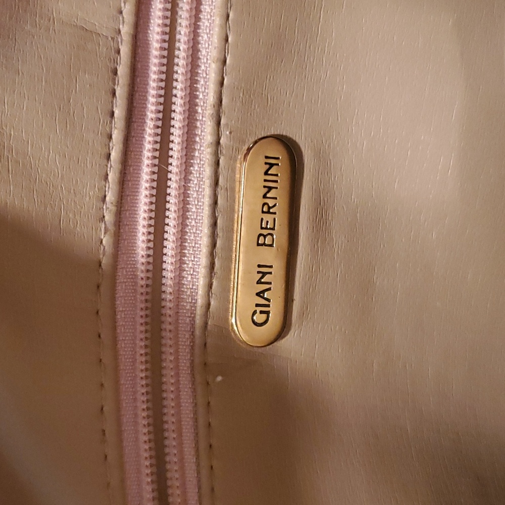 Gold Purses - Picture 5 of 7